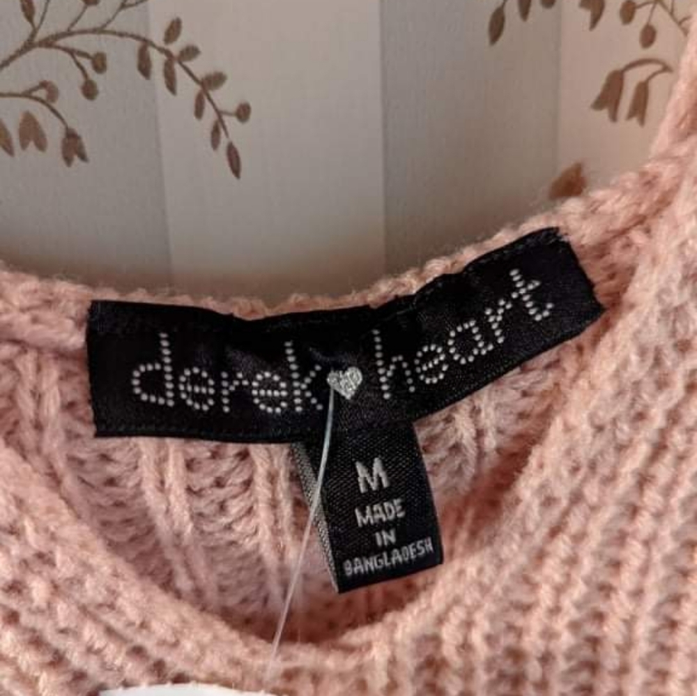 Sweater - Picture 6 of 6